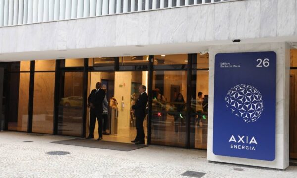 Axia Energia (AXIA3) avança em restauração do vertedouro da usina de F