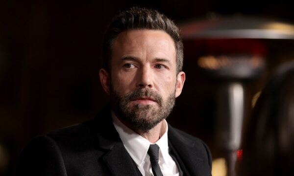 Netflix revela compra de empresa de IA de Ben Affleck por US$ 587 milhões