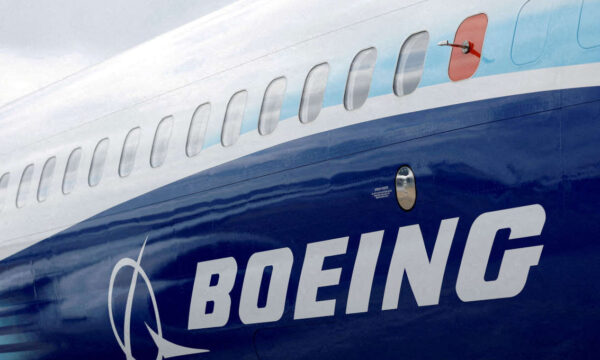 Boeing tem prejuízo maior que o esperado no 2º tri por aumento dos custos do Air Force One