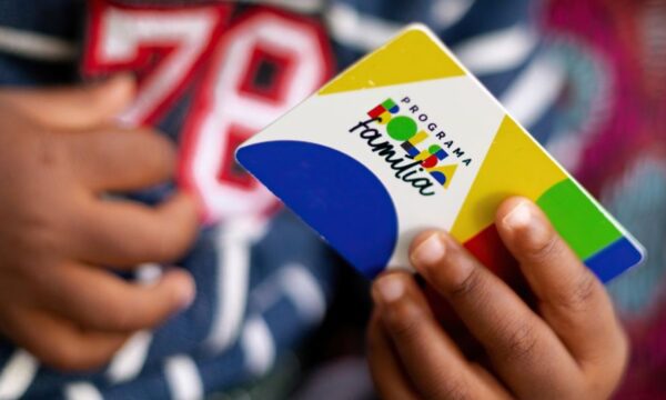 Quem recebe o Bolsa Família esta semana? Confira o calendário