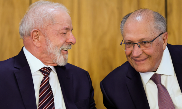 PSB formaliza candidatura de Alckmin como vice-presidente na chapa de