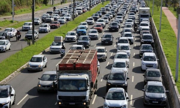 Move Brasil: programa que ajuda taxistas e motoristas de aplicativo a