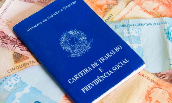 Caged: Brasil abre 145 mil vagas em junho, acima das estimativas