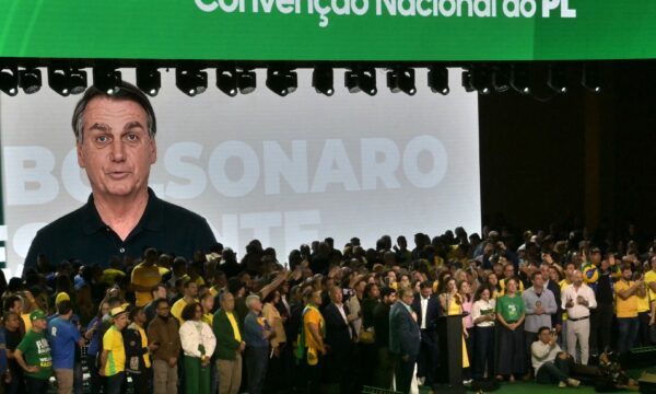 Bolsonaro diz ao STF que não permitiu vídeo de IA na convenção de Flávio