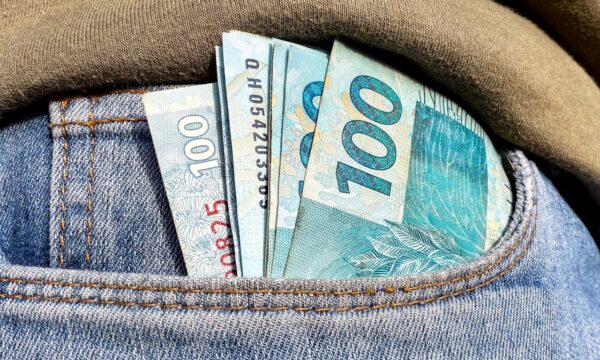 IGP-M passa a cair 1,16% em julho, diz FGV