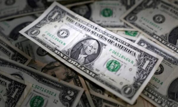 Dólar sobe a R$ 5,07 com nova disparada dos Treasuries; divisa acumula queda de quase 2% em julho