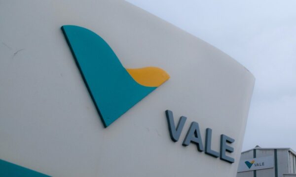 Vale anuncia R$ 8,64 bi em dividendos e JCP; veja quem tem direito