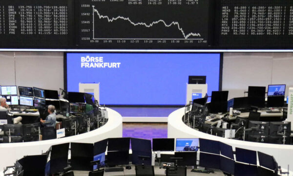 Bolsas da Europa recuam com tech; Londres destoa com escolha de Andy Burham como novo premiê