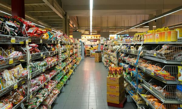 Petróleo e juros: por que a estagflação voltou a preocupar o mercado