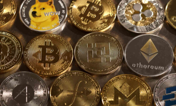 Bitcoin se aproxima dos US$ 64 mil em recuperação após temores com IA;