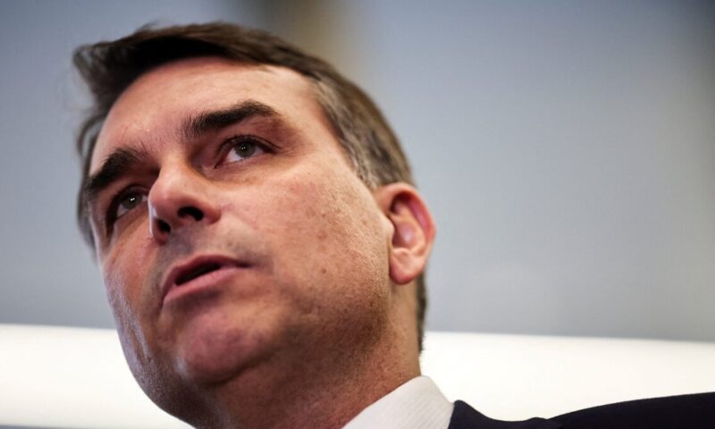 Flávio Bolsonaro troca marqueteiros e publicitário Duda Lima assume co