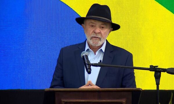 Em semana decisiva sobre novas taxas dos EUA, Lula diz não acreditar em tarifaço