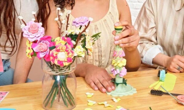 Hasbro transforma Play-Doh em hobby criativo para conquistar o público