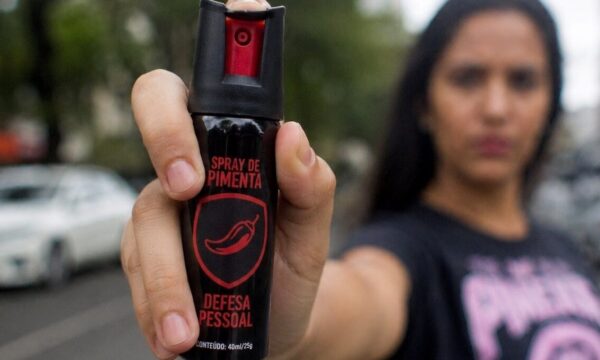 Onde adquirir e quanto pagar por um spray de pimenta, agora legalizado