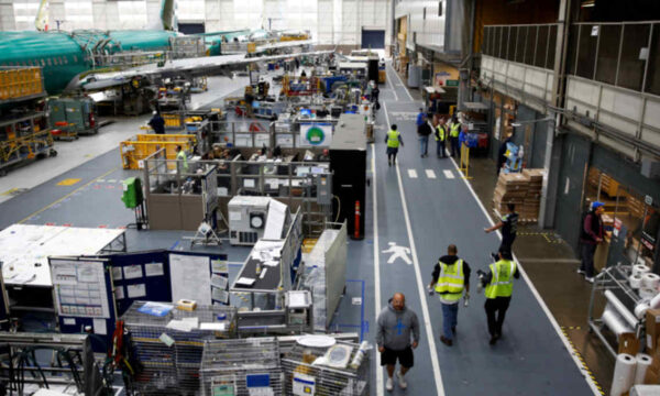 Produção industrial cai em 9 dos 15 locais pesquisados pelo IBGE em maio ante abril