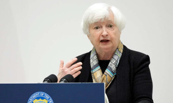 Fed está pronto para elevar os juros nos EUA, avalia Janet Yellen