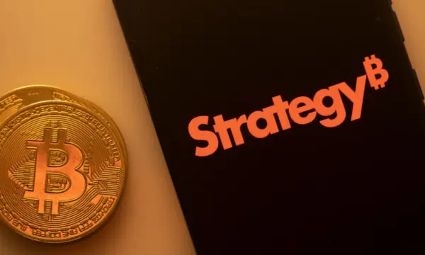 Strategy não compra Bitcoin pela 5ª semana, mas adiciona R$ 2,6 bi ao caixa de dólares