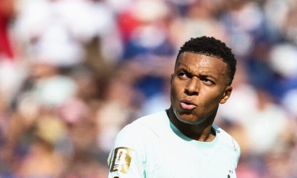 Kylian Mbappé desabafa após derrota na Copa: ‘Dói e continuará doendo’