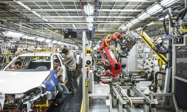 Empresa chinesa inaugura fábrica de transformadores em Minas Gerais e