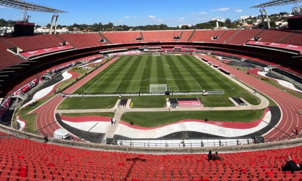 São Paulo prepara novo gramado do Morumbis após shows de Harry Styles