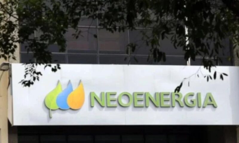 Neoenergia (NEOE3) lucra R$ 900 milhões no 2º trimestre, queda de 45%