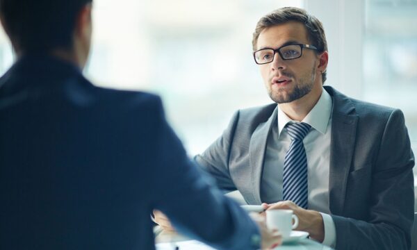 Gente & Gestão: O recrutamento precisa ser olho no olho
