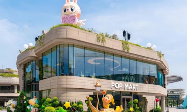 Labubu ganha versão comestível na nova padaria da Pop Mart