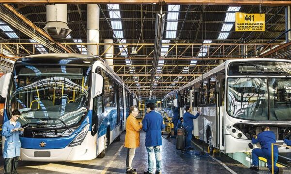 Marcopolo adota tecido feito com PET reciclado em poltronas de ônibus