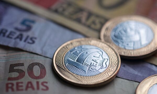 48% das PMEs travam no crédito: o BTG Pactual lança simulador para ace