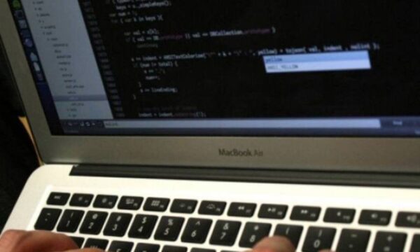 98% das empresas não encontram talentos de tecnologia — e o problema vai além da técnica