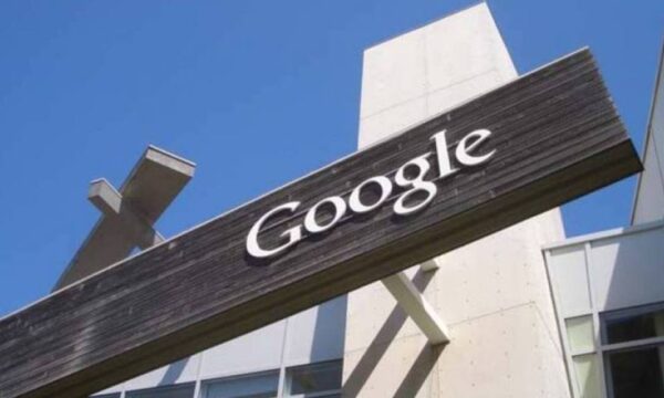 Balanços de Alphabet, Tesla e WEG, tarifas e eleição na Vale: o que mo