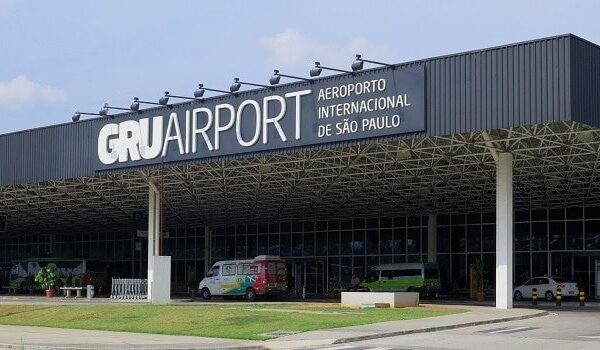 Agentes da Polícia Federal trocam tiros com suspeitos de tráfico no Aeroporto de Guarulhos