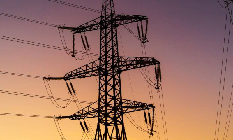 Governo federal antecipa geração de energia para evitar impactos do El