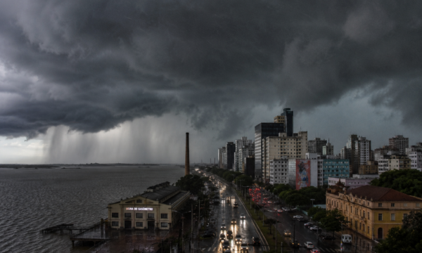 Após tornado no RS, Defesa Civil reforça alertas para temporais, cheia