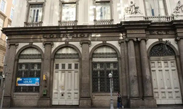 Inaugurado na época do Brasil Imperial, prédio histórico dos Correios