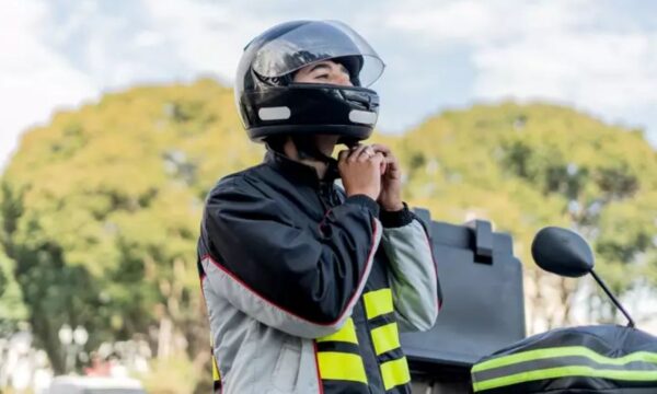 Modo Moto: a aposta do Waze para antecipar perigos no trânsito e estim