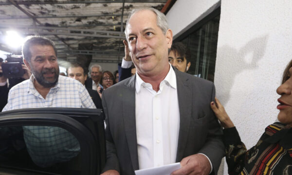 Ciro Gomes diz que voto em Renan Santos é uma possibilidade; ‘lisonjea
