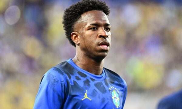 Arsenal encerra interesse em Vinicius Júnior após avanço por renovação com o Real Madrid