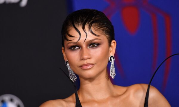 Looks de Zendaya alimentam teoria sobre tragédia em ‘Homem-Aranha: Um