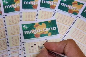 Mega-Sena sorteia dezenas do concurso 3.039; prêmio é de R$ 97 milhões