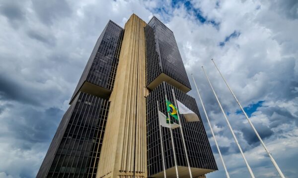 Focus: projeção de IPCA em 2026 cai para 5,03% e completa cinco semanas de queda