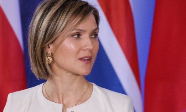 Islândia rejeita em referendo retomada de negociações para entrada na União Europeia