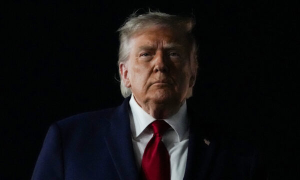 Trump anuncia iniciativa abrangente dos EUA para assumir controle de u