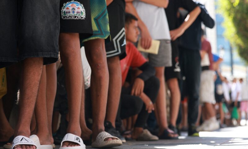 Instagram impulsiona rede de golpes que promete ajudar migrantes a chegar à Ceuta por até R$ 2,8 mil
