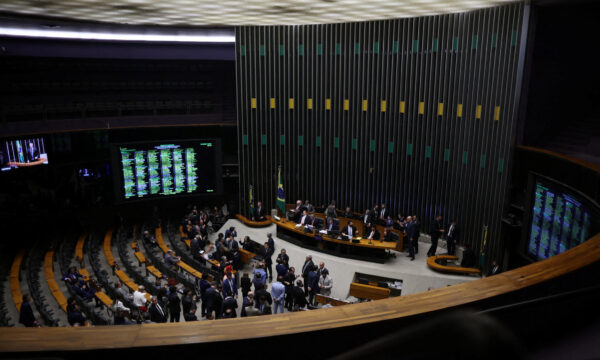 Candidaturas a mandatos coletivos devem crescer em 2026, aponta levantamento