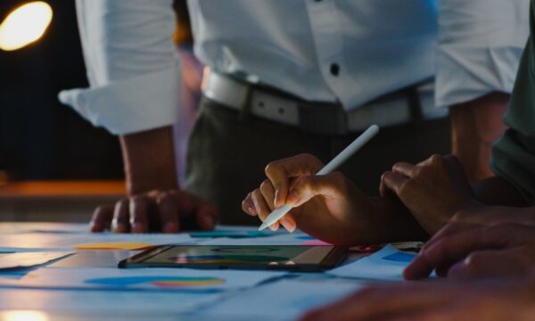 57% das GovTechs brasileiras com contratos de inovação faturam mais de R$ 4,8 milhões