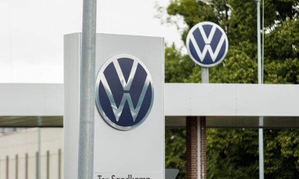 Volkswagen precisa de cortes profundos para se manter competitiva, diz presidente