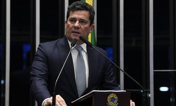 Real Time Big Data: Moro tem 37% e Sandro Alex, 22%, no 1º turno no Paraná