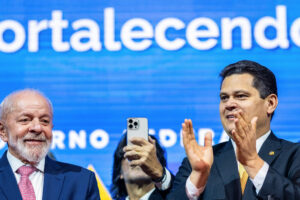 Lula recebe Alcolumbre no Alvorada para nova conversa de reaproximação