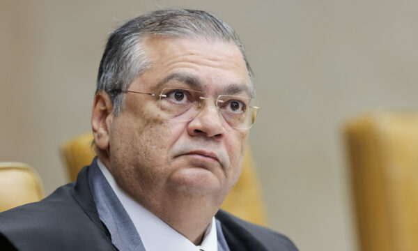 Flávio Dino autoriza PF a acessar dados de operação que atingiu produt